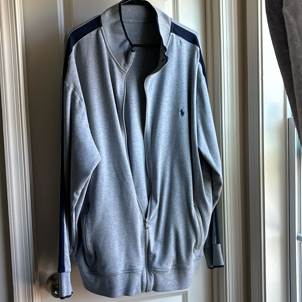 Men’s zip up fleece sweatshirt